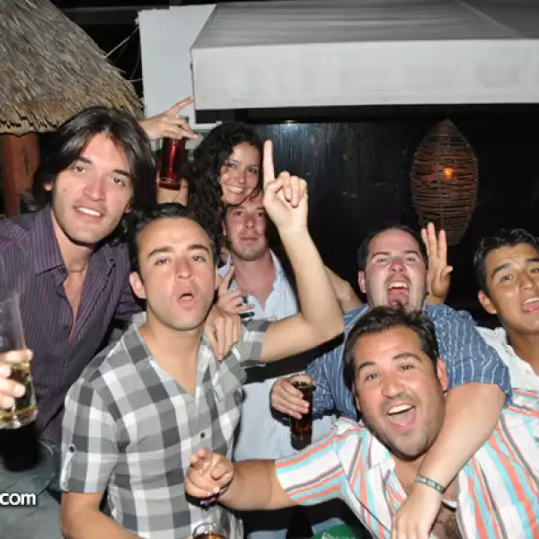 Mateo Nossa,Juan Fernando López,Mau Chávez,Geno Pérez Gil,Daniel García,Raquel Martínez Campos y Javier Guzmán