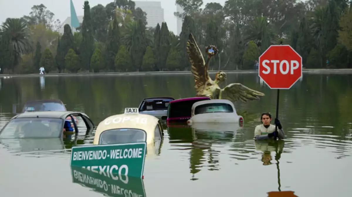 Greenpeace ha protestado por la falta de acciones contra el cambio climático