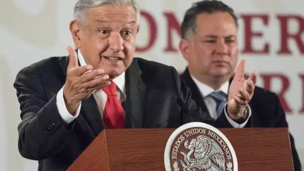 Andrés Manuel López Obrador y Santiago Nieto Castillo