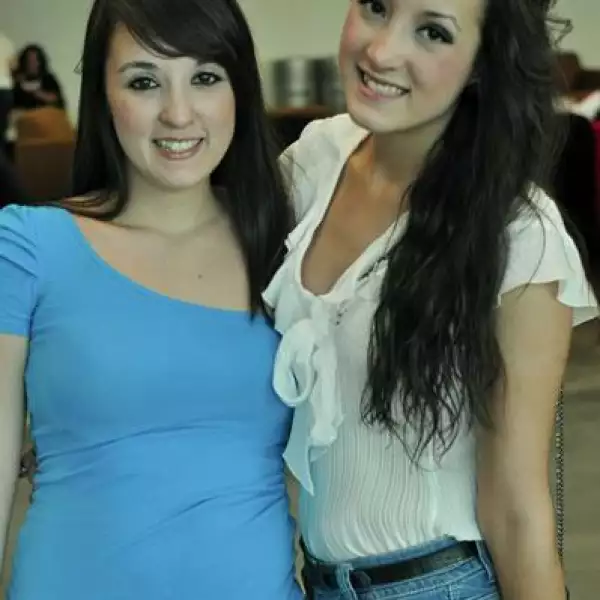 Mariana Pedroza y Luisa Pedroza