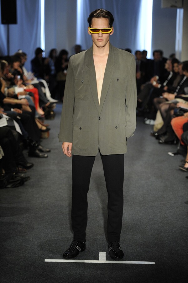Pierre Cardin Spring 2011 Menswear, Paris