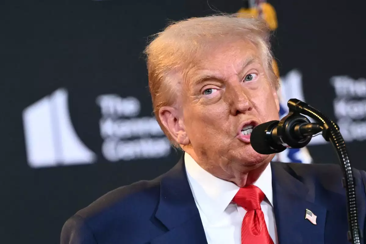 El presidente de los Estados Unidos, Donald Trump, habla durante la presentación de los nominados a los Honores del Centro Kennedy el 13 de agosto de 2025, en el Centro Kennedy de Washington, DC.