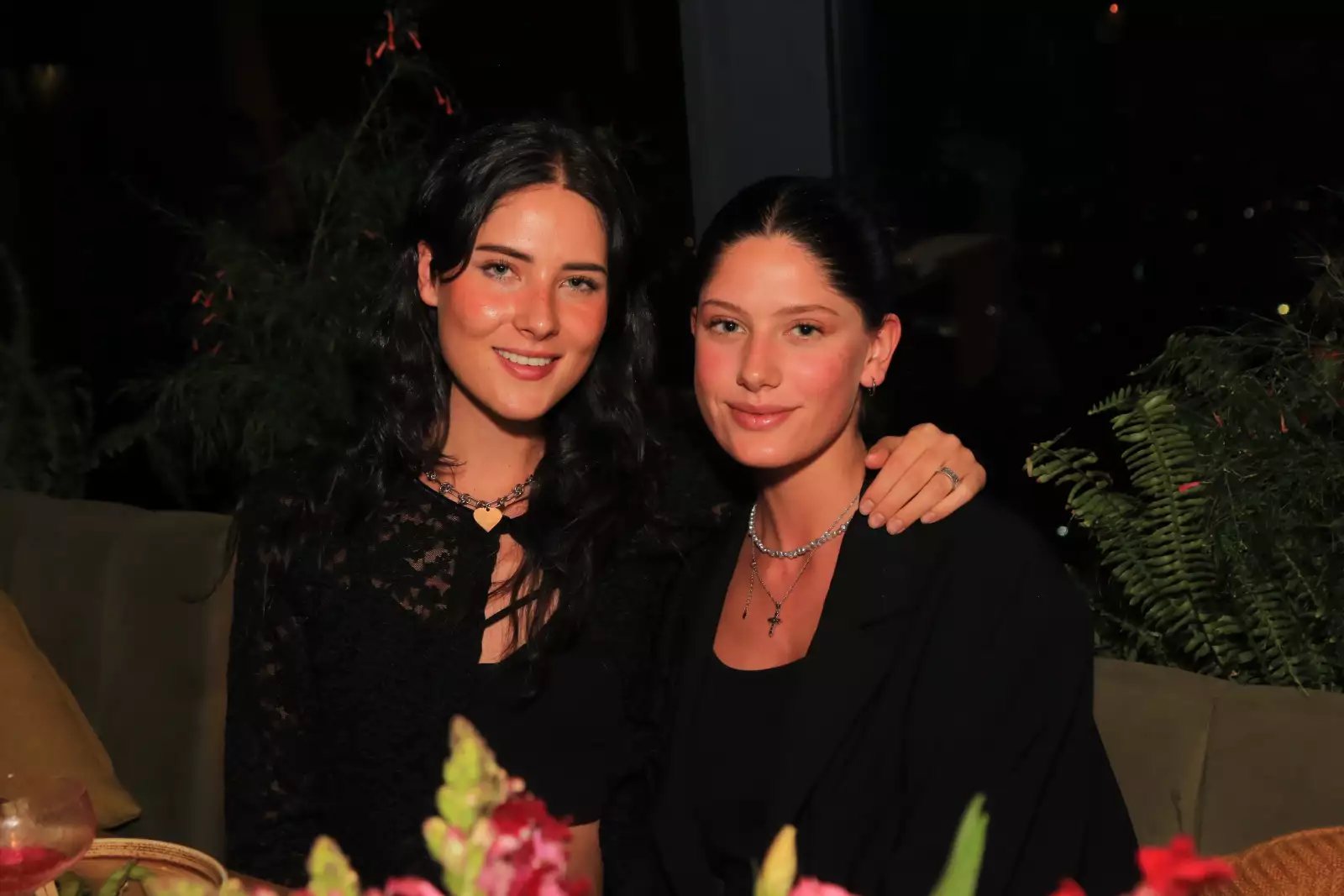 Samantha y Victoria Lomelin 