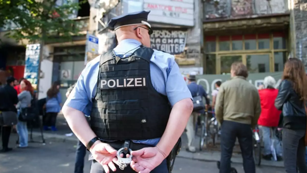 desalojo de la casa tacheles en berlin