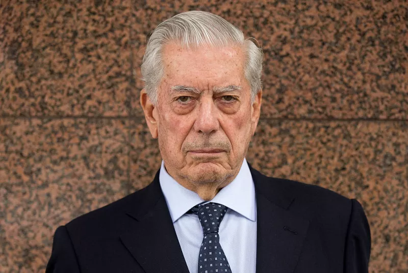 Las polémicas de Mario Vargas Llosa: de la dictadura perfecta a dimes y diretes con AMLO