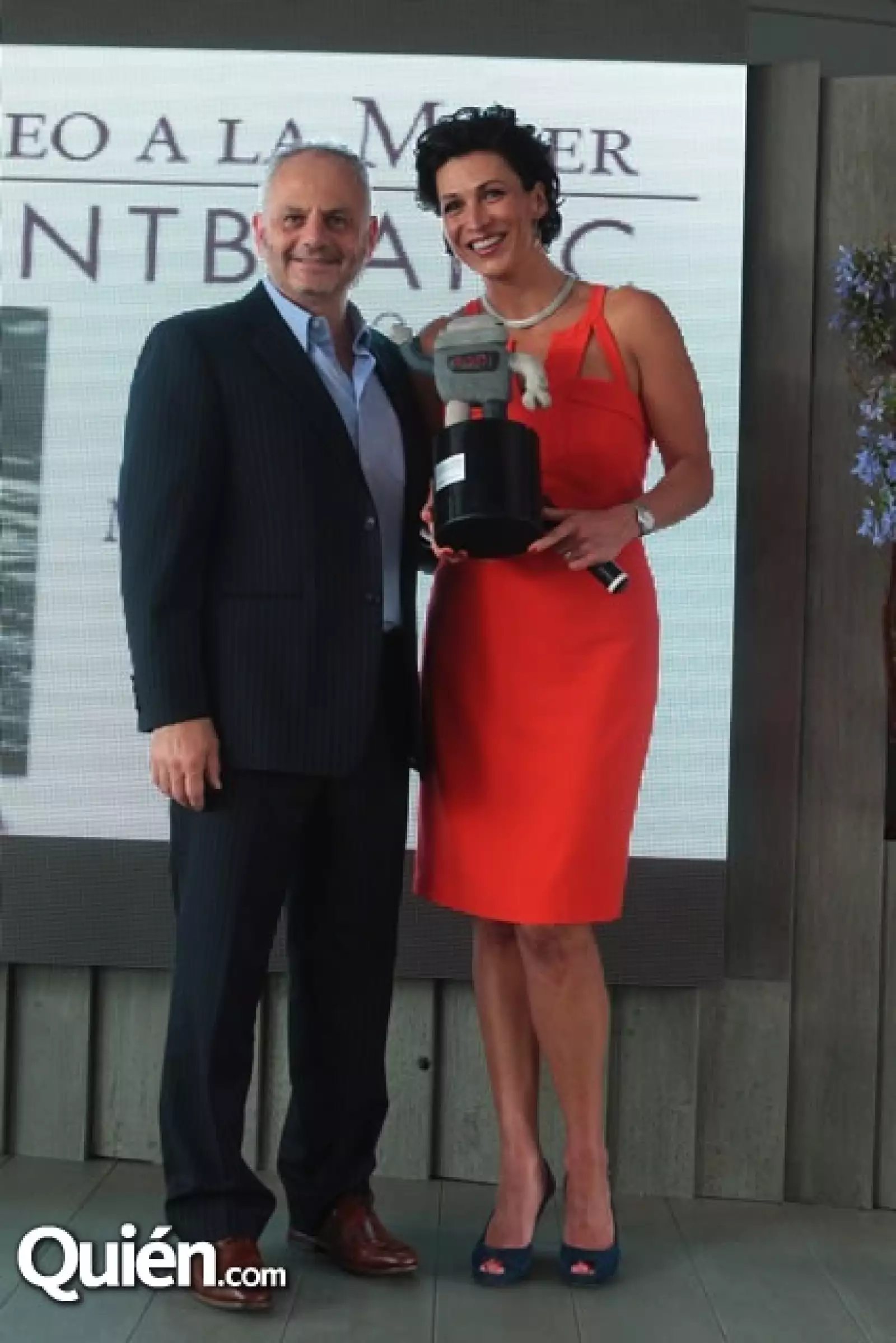 Edie Warman,Mariel Hawley