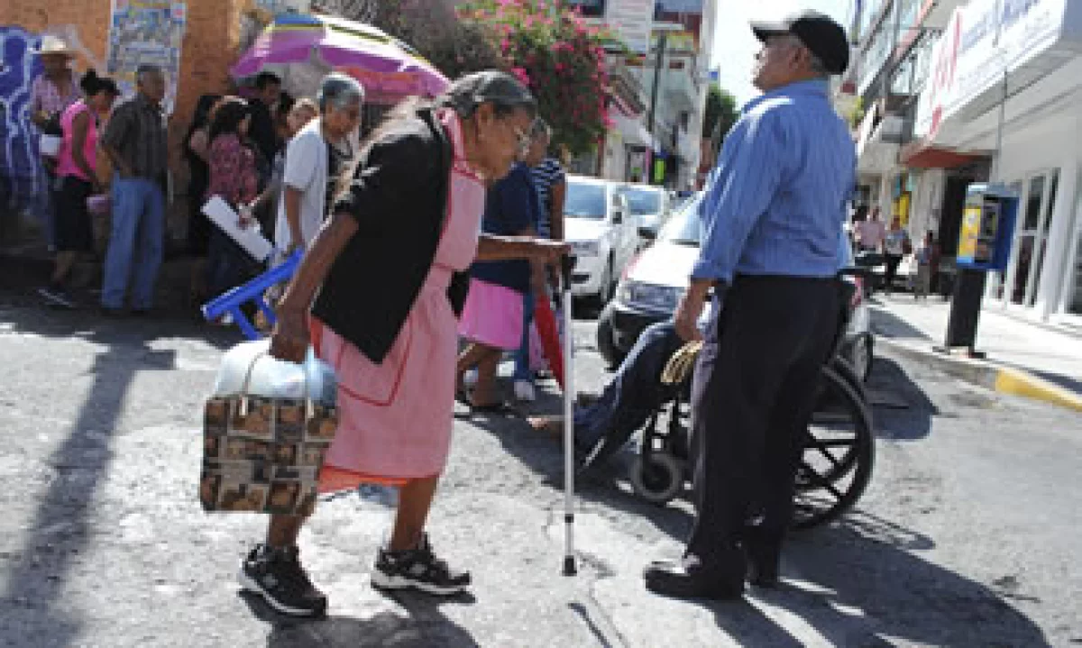 Los adultos mayores en México representan sectores significativos de la población nacional (Foto: Cuartoscuro/Archivo)