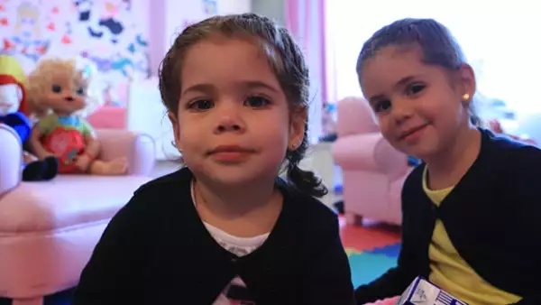 En su juventud pensaba que iba a ser una mala madre porque le encantaba la fiesta, pero ahora es una mamá ejemplar con sus tres hijos.