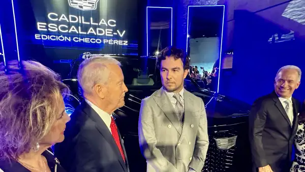 cadillac-escalade-v-edicion-checo-Pérez