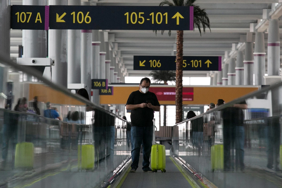 (Aeropuerto Internacional Felipe Angeles , en Zumpango)