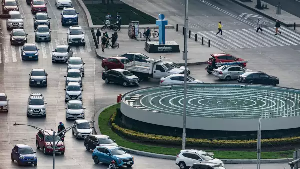Hoy No Circula Sabatino, 18 de julio 2025: autos que descansan en CDMX y Edomex