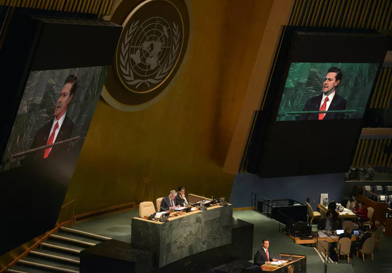 El presidente Peña Nieto dijo que se debe transitar de la prohibición, a una efectiva prevención y eficaz regulación de drogas.