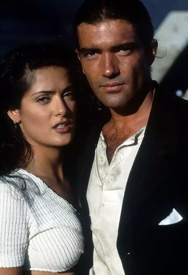 salma-hayek-antonio-banderas-amigos