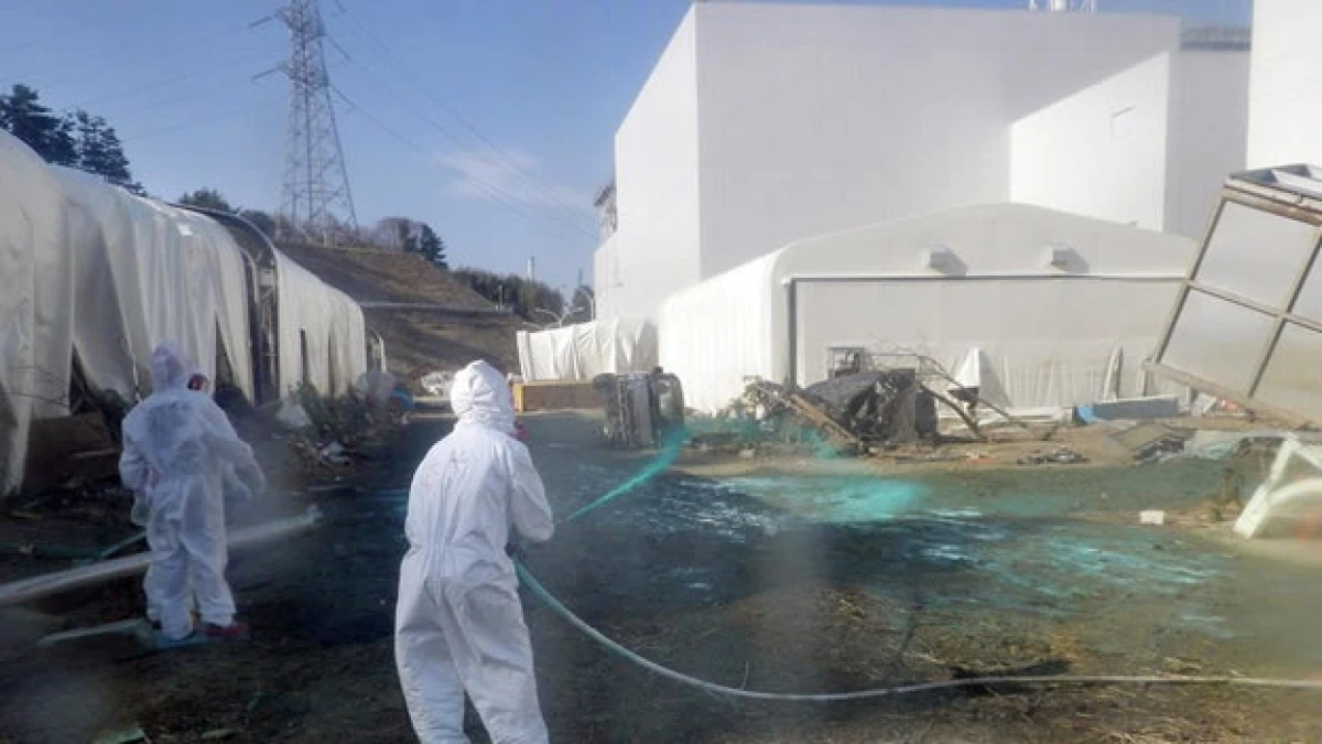 trabajadores fukushima radiacion