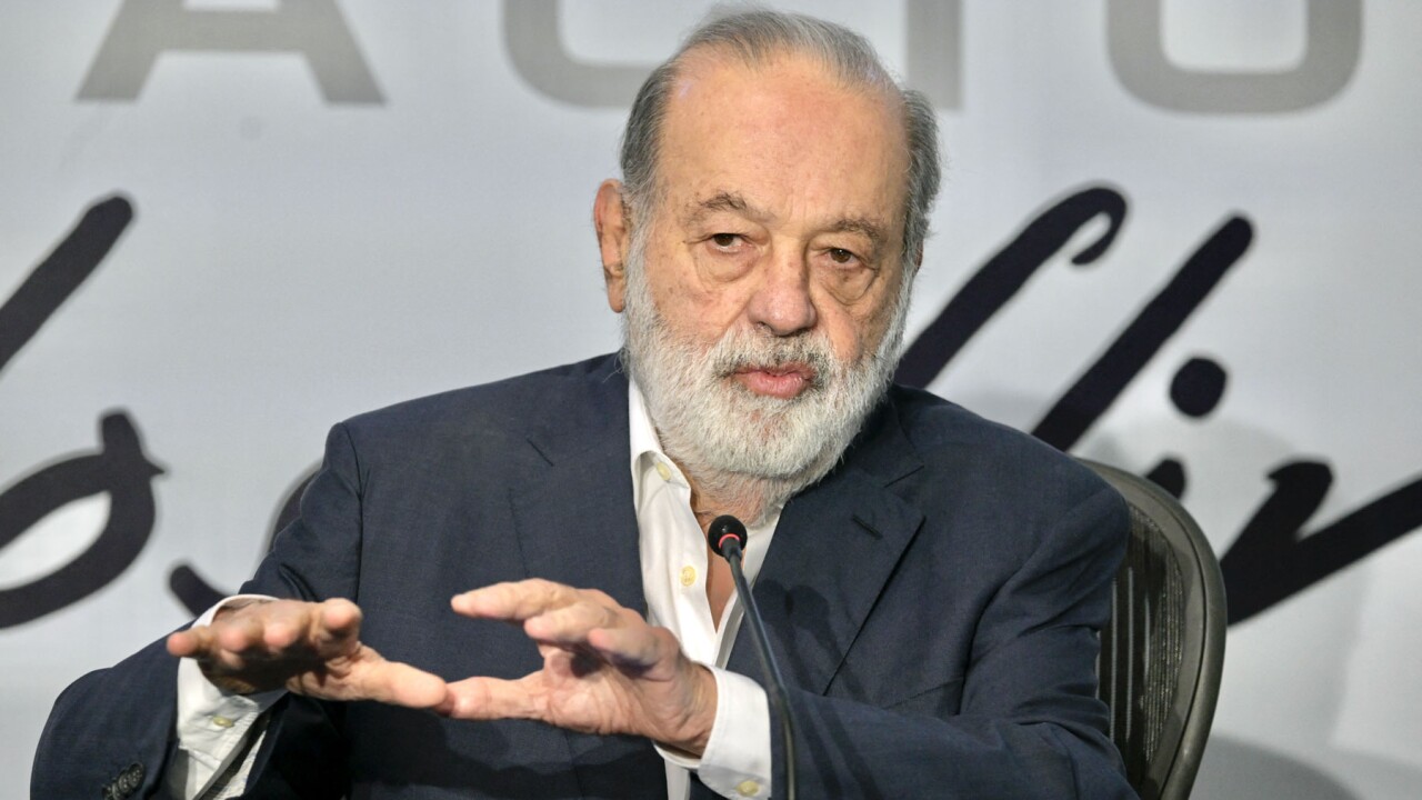 Carlos Slim descarta desarrollo de Lakach por considerarlo “irracional”