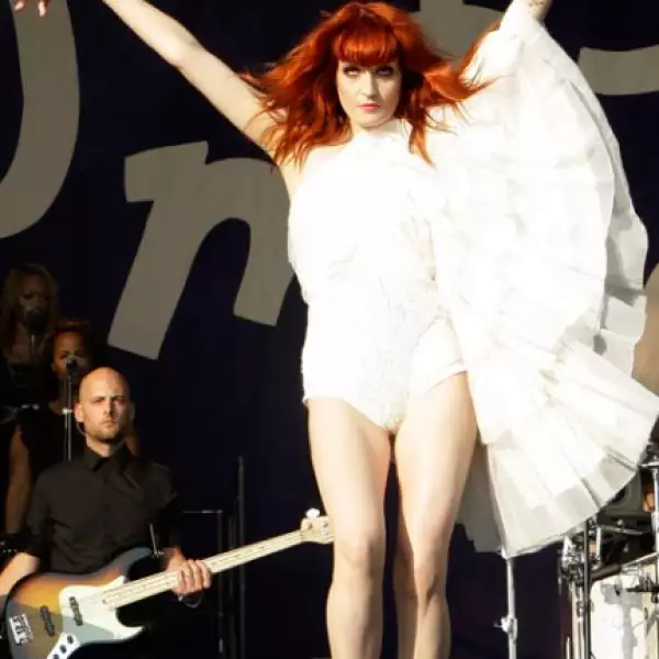 Florence Welch de Florence and the Machine.