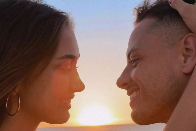 Nicole McPherson y Javier 'Chicharito' Hernández