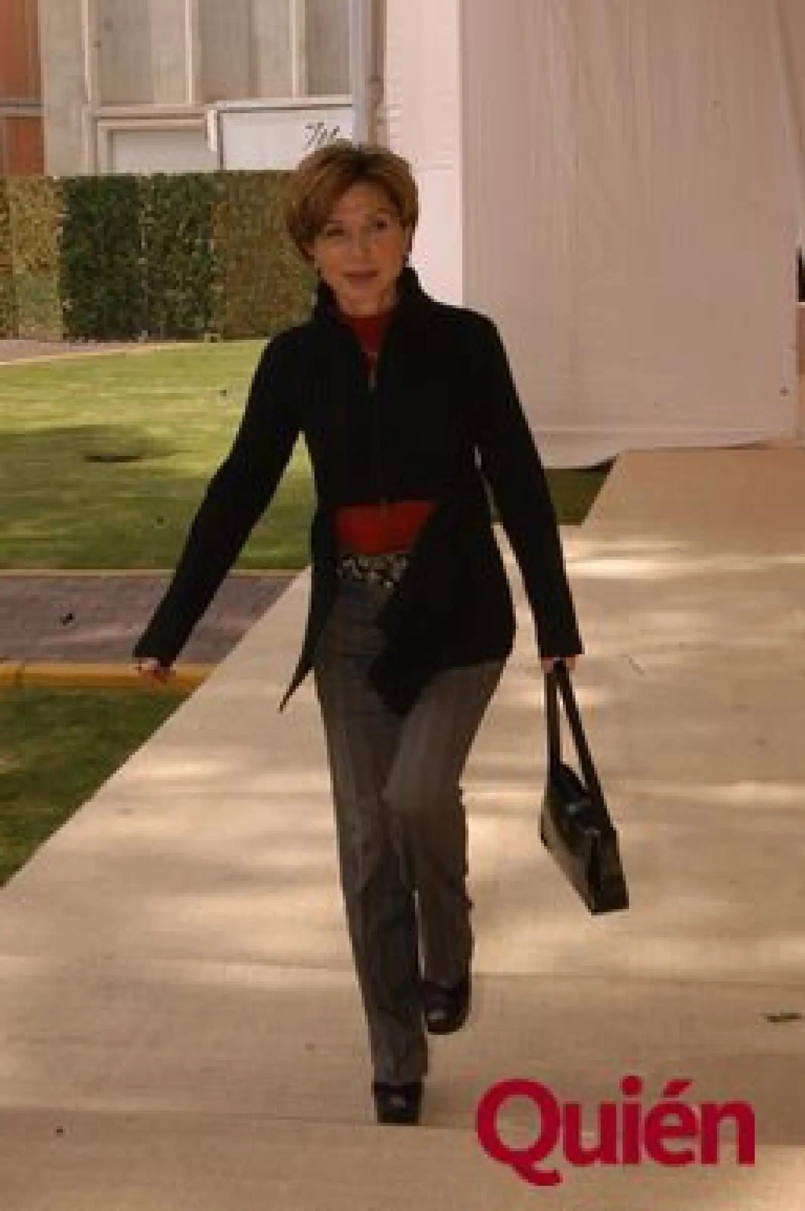 Azita Mujica