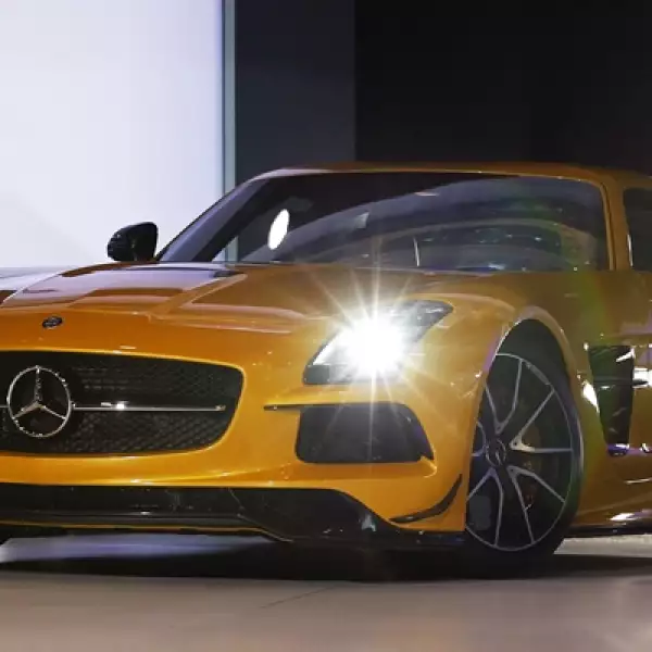 Una de las estrellas del evento será el Mercedes-Benz SLS AMG 2013.
