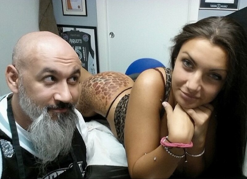 La heredera ama tanto el animal print que decidió tatuárselo.