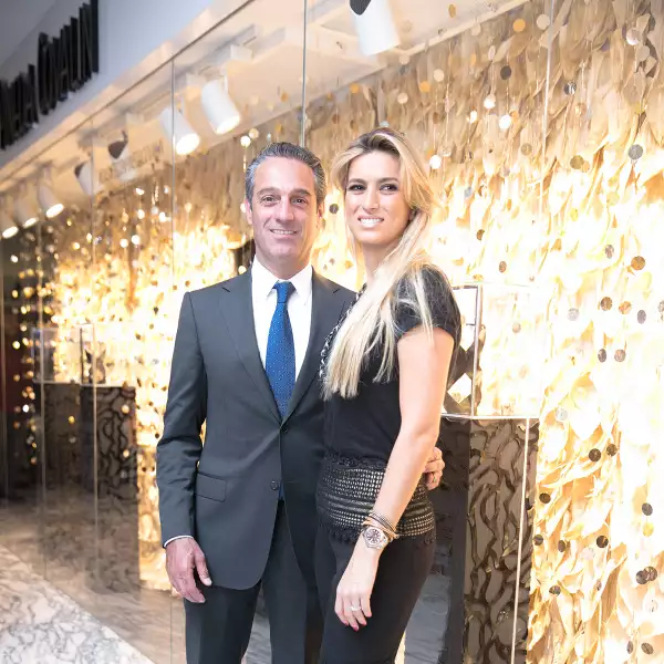 Lanzamiento de las argollas matrimoniales de Pineda Covalín