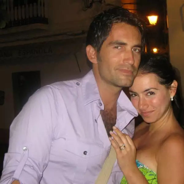 Fue hace unas semanas que la pareja realizó una ceremonia simbólica en compañía de sus familiares y amigos para la entrega formal del anillo.