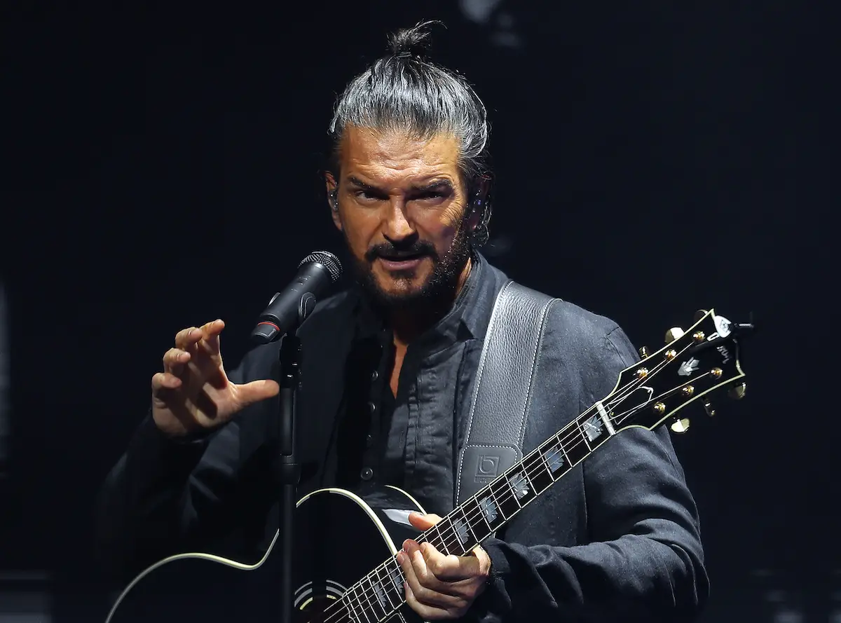 Ricardo Arjona "Blanco Y Negro Tour 2022" - Grand Prairie, TX