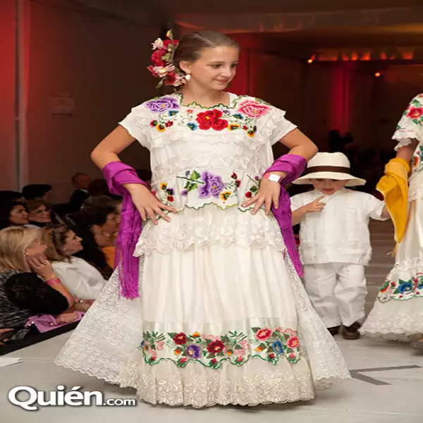 Desfile Tres Generaciones Map