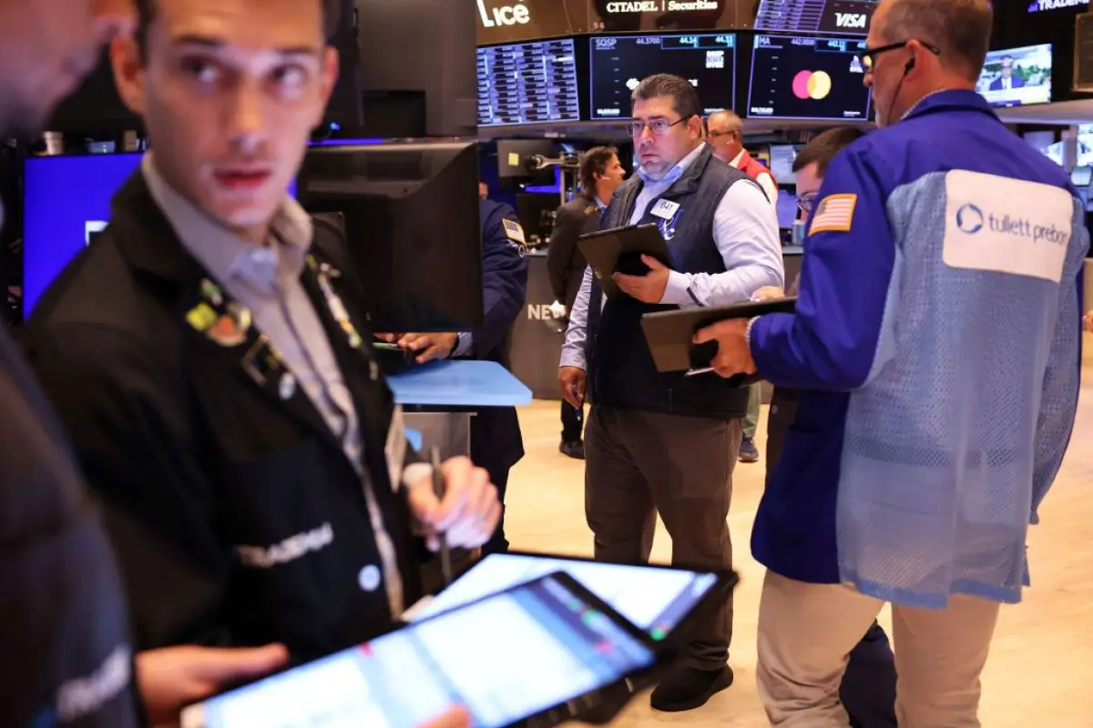 Réplicas de "carry trade" en el centro del desplome de mercados aún podrían repercutir