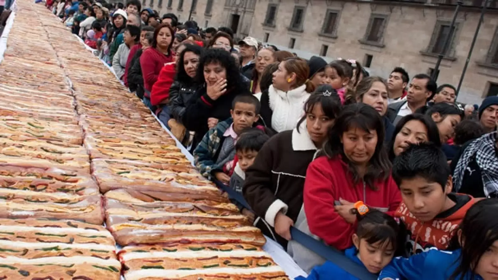 rosca reyes zocalo record guinness