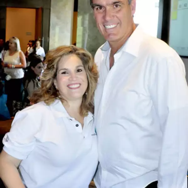 Tere Villarreal de Dillon y Roberto Dillon