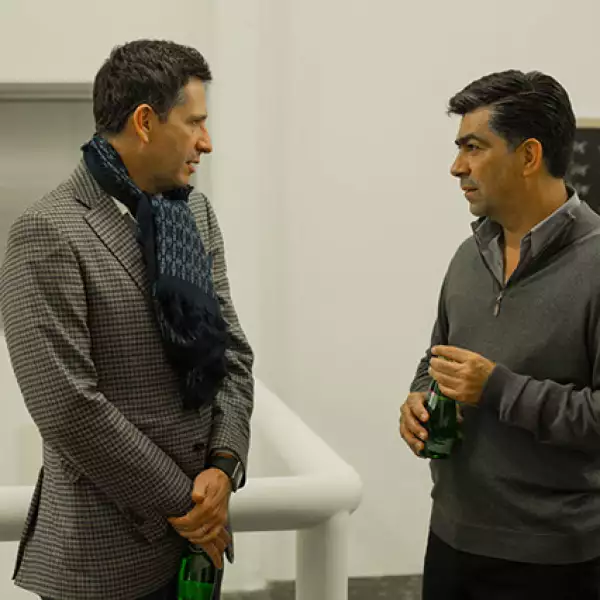 Arturo Filio,Guillermo González