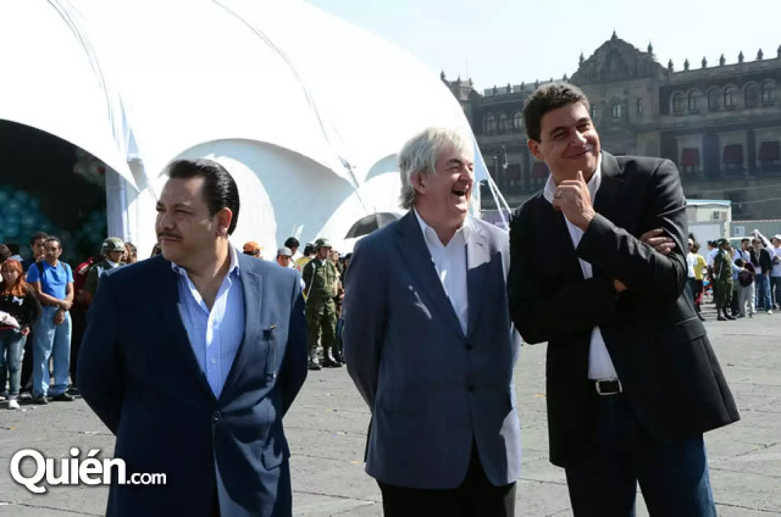 Héctor Serrano, Mel Young y Arturo Elías Ayub