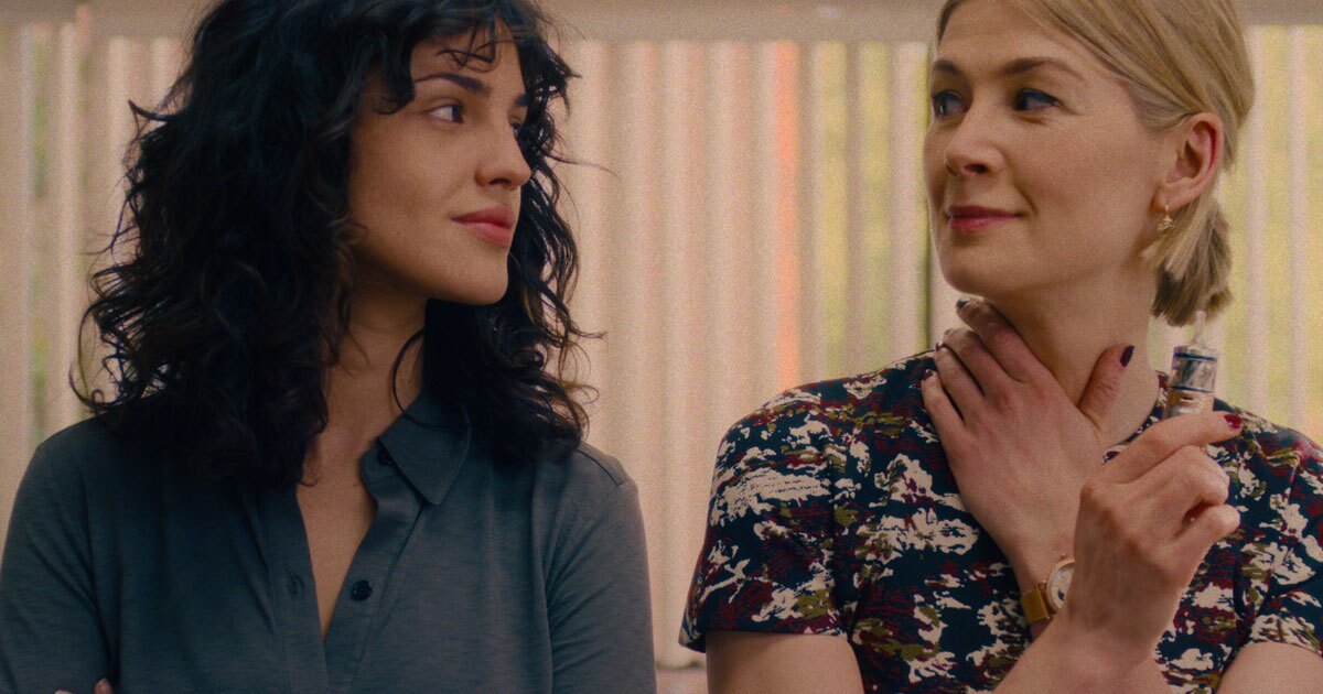 'I Care a Lot' de Rosamund Pike y Eiza González está ...