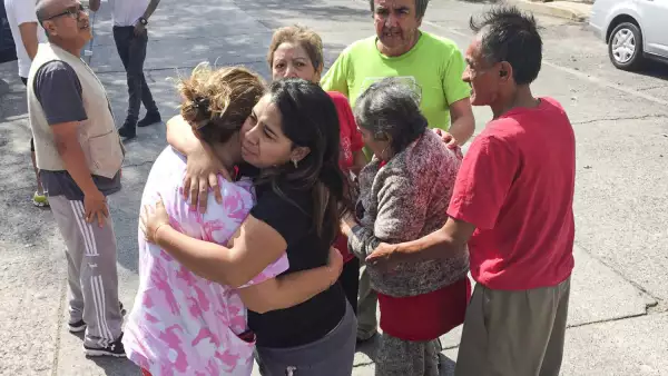 Un fuerte sismo se sintió esta mañana en la capital que obligo a que capitalinos desalojarán sus viviendas.
