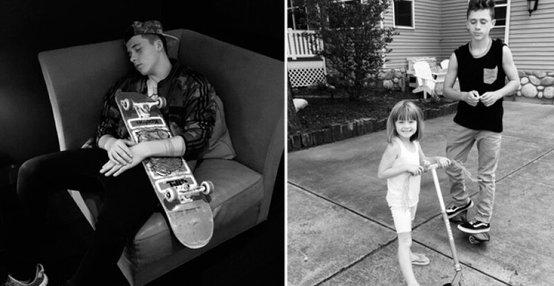 Así como Brooklyn, Noah disfruta del skateboarding.