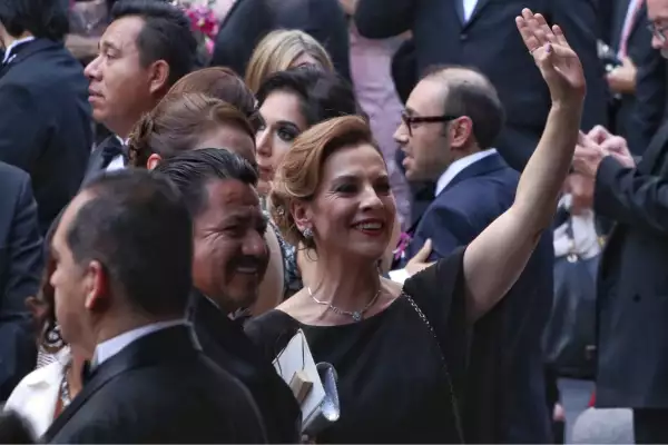 A la boda en Puebla también asistió Beatriz Gutiérrez, esposa del presidente electo.