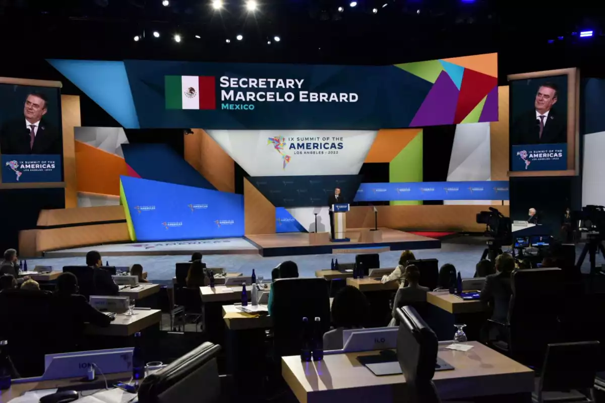 El secretario hizo su presentación en el último día de la Cumbre.