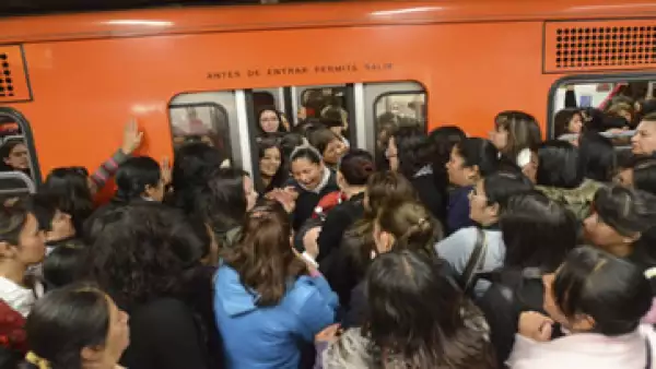 que estaciones de la linea 1 estan cerradas