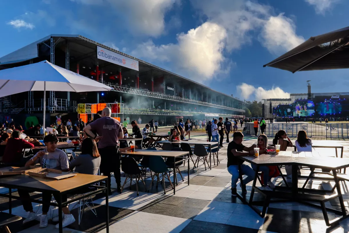 ÁREAS DE MESA, ZONAS DE DESCANSO .png