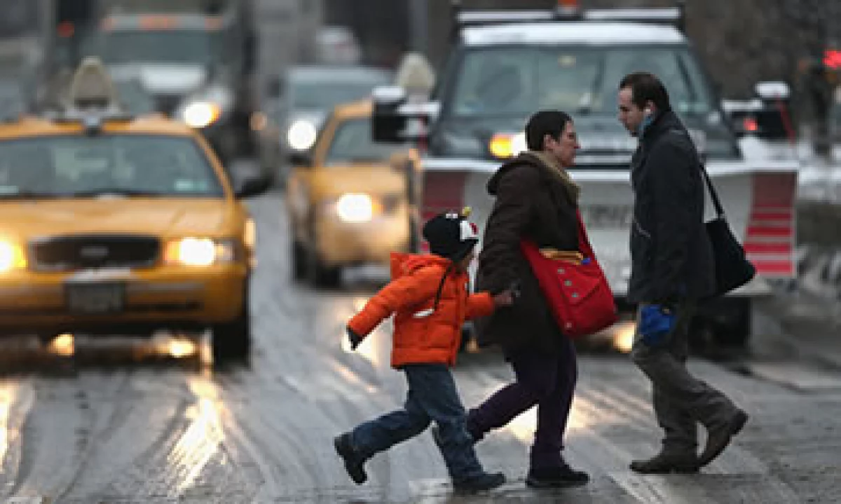 Las condiciones climáticas severas afectaron la actividad de consumo en algunos estados como Nueva York. (Foto: Getty Images)