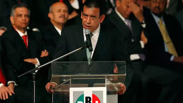 Tras ser detenido por la policía española, el ex lider del PRI ha sido decretado bajo prisión incondicional sin derecho a fianza.