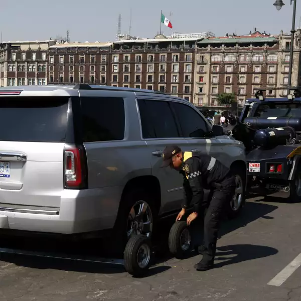 Se los llevó la grúa