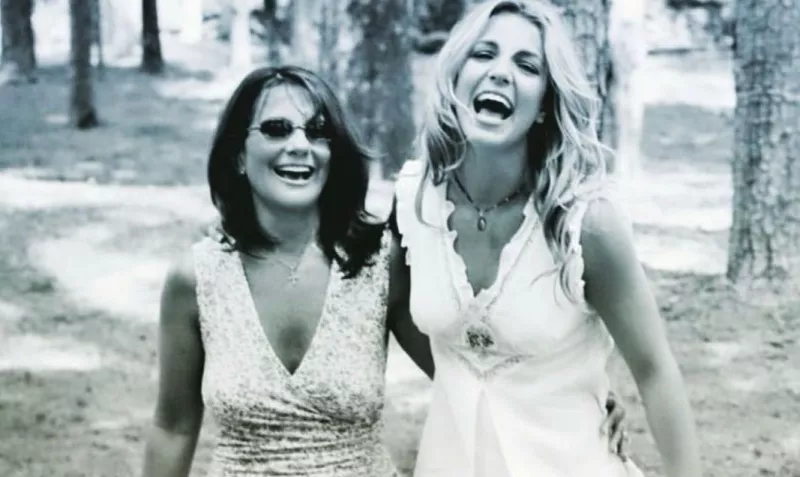 britney-spears-mama.jpg