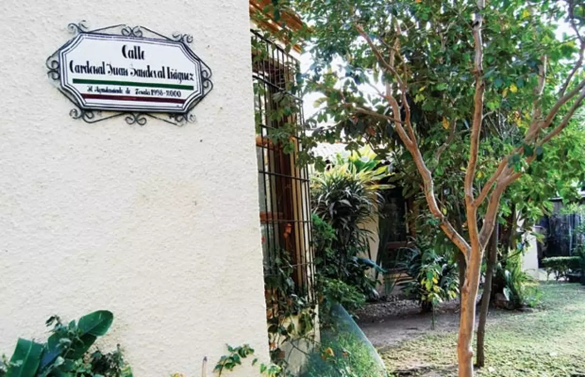 Juan Sandoval ya tiene una calle con su nombre, al menos en la casa que habita desde hace 14 años.