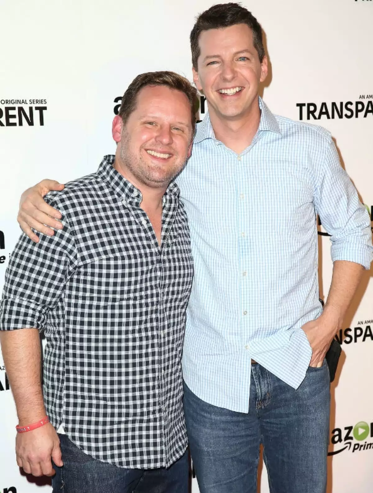 Recordado por el emblemático personaje de Jack en la exitosa serie televisiva, el actor de 44 años ya luce anillo de compromiso y planea casarse con Scott Icenogle, su pareja desde hace ocho años.