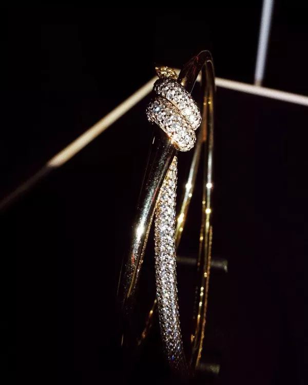tiffany-knot-2.jpeg