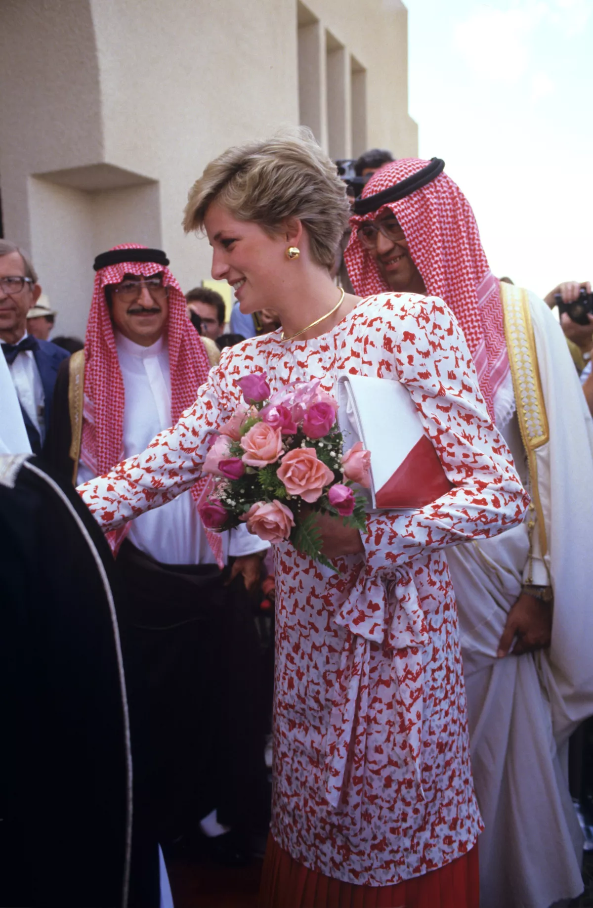 British royals on a royal tour of the Gulf States, in Saudi Arabia - Nov 1986