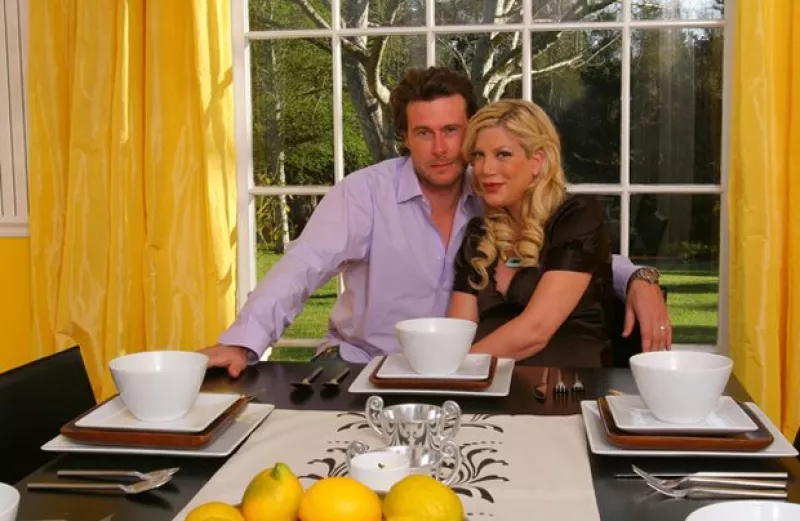 Han sido varios intentos de la actriz estadounidense por salvar el matrimonio que inició con el canadiense en 2006, la razón podría ser personal pero también mediática. ¿Cómo empezó todo?