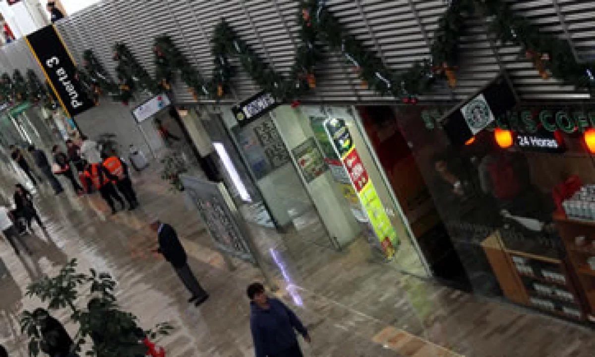Apenas el viernes, Fumisa aseguró que el AICM carecía de orden judicial para disponer de las áreas arrendadas. (Foto: Notimex)